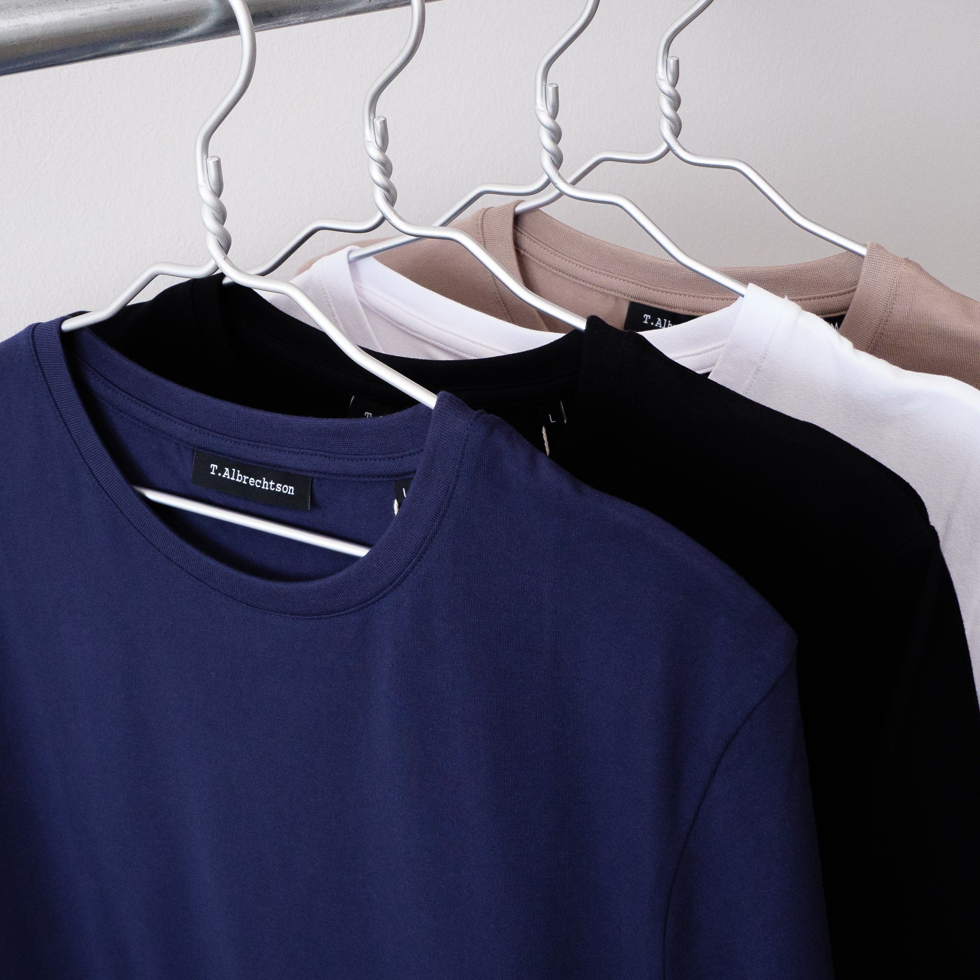 #color_navy blue
